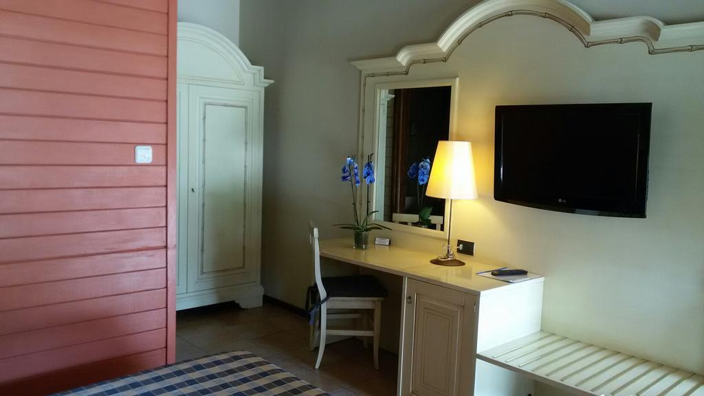 Motel 7 Laghi Castelletto Di Branduzzo Extérieur photo