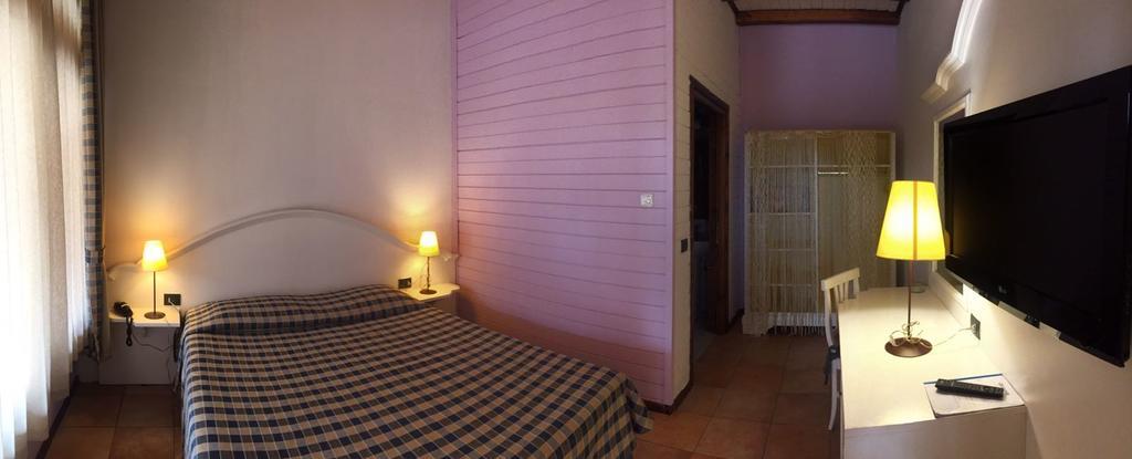 Motel 7 Laghi Castelletto Di Branduzzo Extérieur photo
